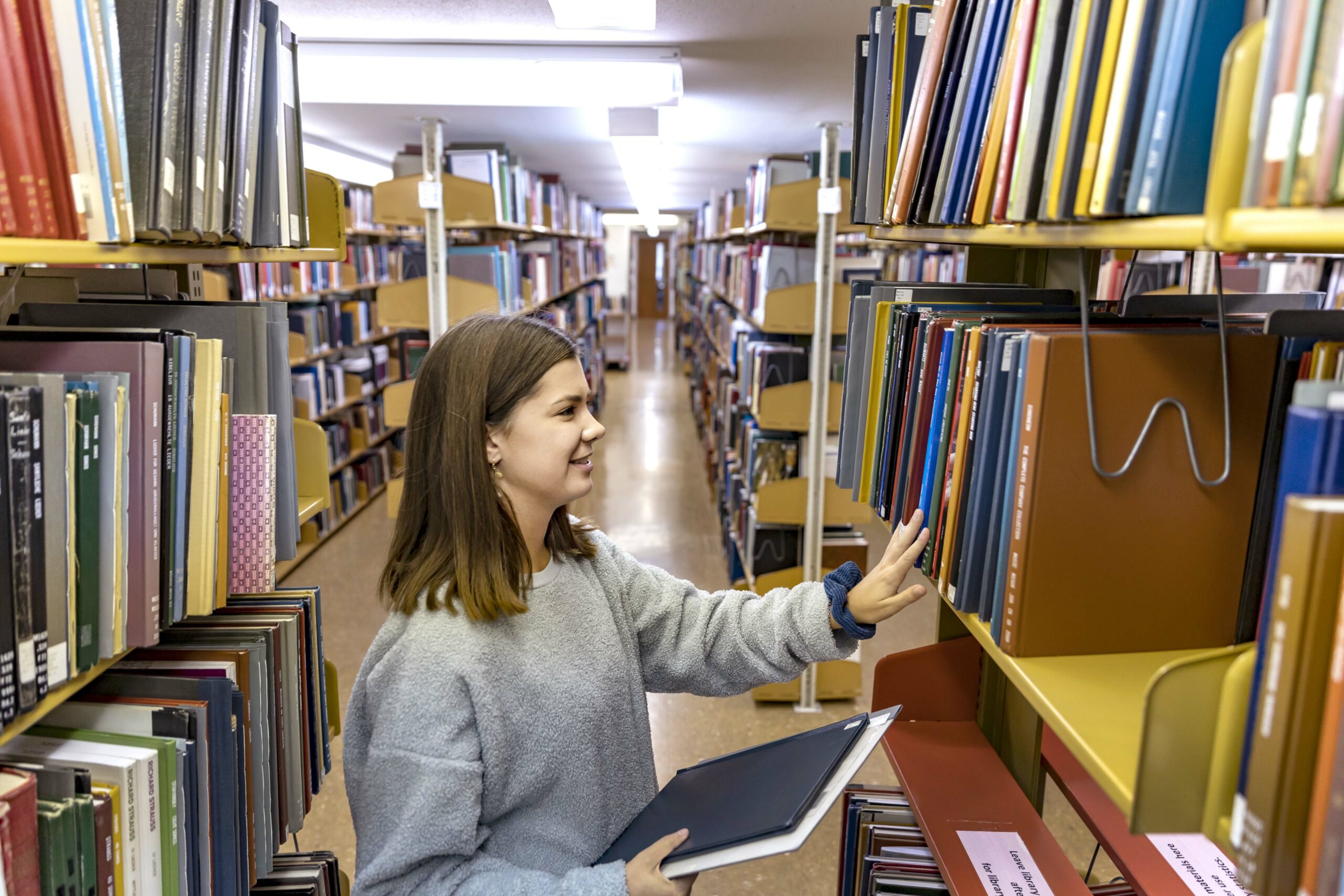 Preserving the Past, Shaping the Future — Archives and Digital Curation at SILS